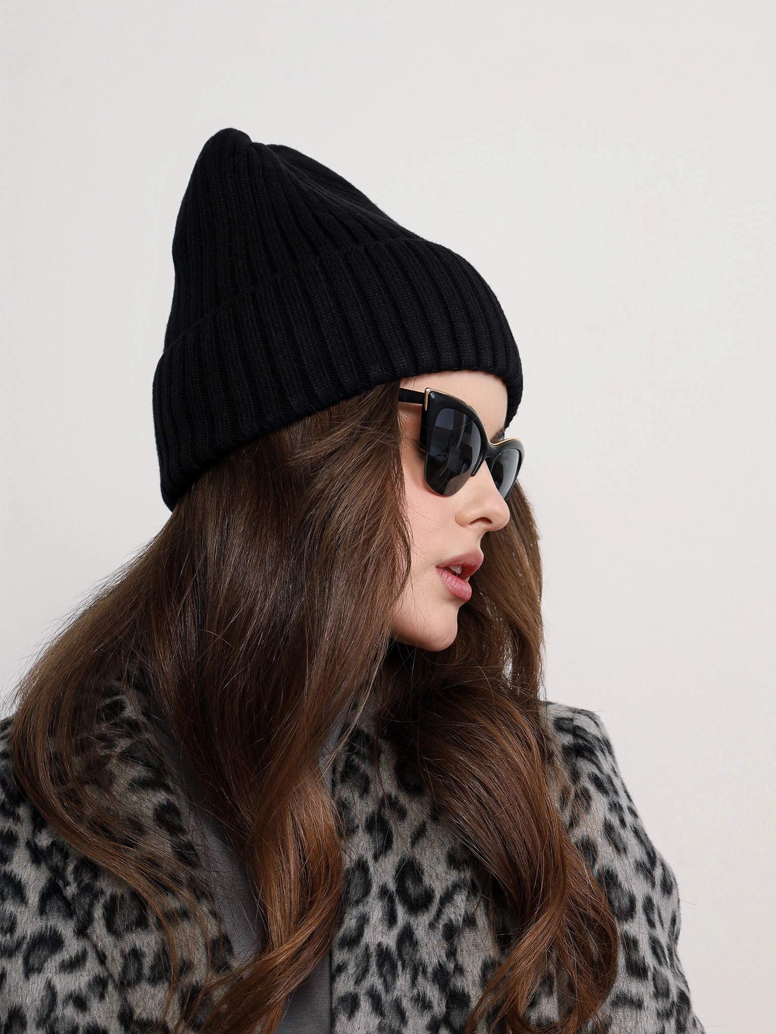 Шапка-бини из смесовой вискозы с отворотом в ассортименте